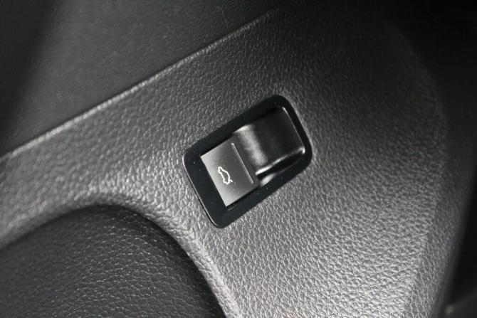 Volkswagen Polo V с пробегом 2012 года, цена 795 000 рублей, 124000 км, седан, Автокод Объявления
