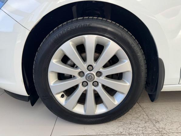 Opel Astra J Рестайлинг с пробегом 2013 года, цена 849 000 рублей, 154350 км, седан, Автокод Объявления