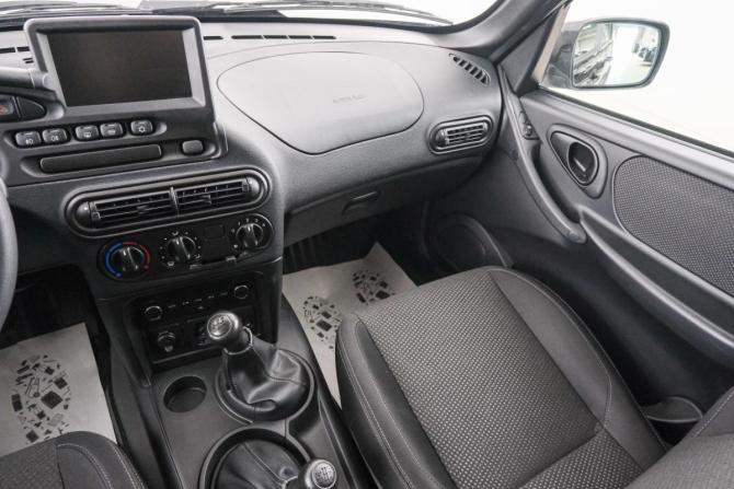 Lada (ВАЗ) Niva Travel I с пробегом 2024 года, цена 1 159 000 рублей, 26902 км, внедорожник, Автокод Объявления