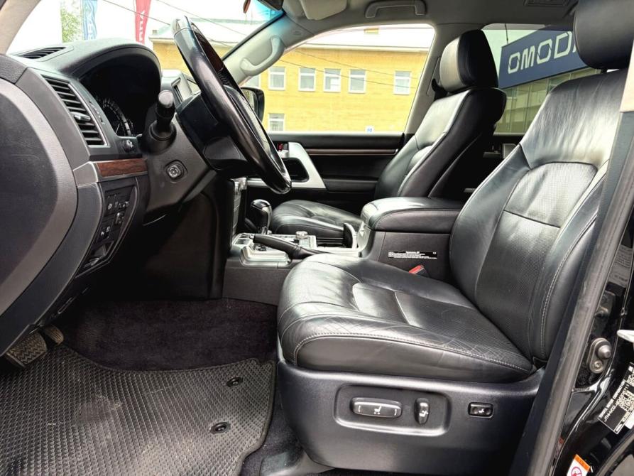 Toyota Land Cruiser 200 Series Рестайлинг 2 Пермь  - изображение 16