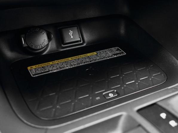 Toyota RAV4 V (XA50) с пробегом 2021 года, цена 3 550 000 рублей, 69692 км, внедорожник, Автокод Объявления