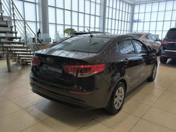 Kia Rio III Рестайлинг с пробегом 2016 года, цена 990 000 рублей, 120000 км, седан, Автокод Объявления