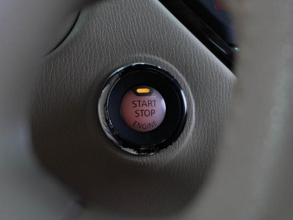Nissan Pathfinder IV с пробегом 2014 года, цена 1 699 000 рублей, 227414 км, внедорожник, Автокод Объявления
