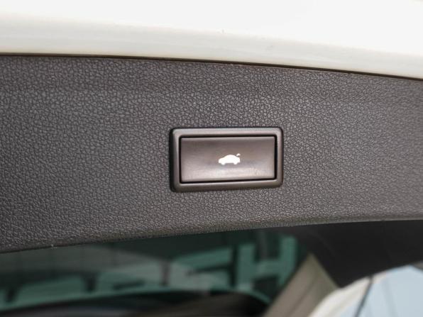 Audi Q5 I (8R) с пробегом 2010 года, цена 1 499 000 рублей, 234222 км, внедорожник, Автокод Объявления