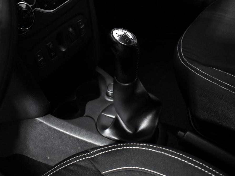 Renault Logan II Санкт-Петербург  - изображение 12