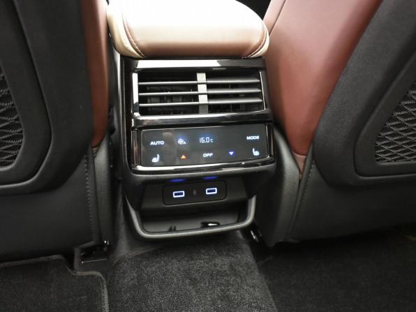 Geely Monjaro I с пробегом 2023 года, цена 3 287 000 рублей, 45036 км, внедорожник, Автокод Объявления