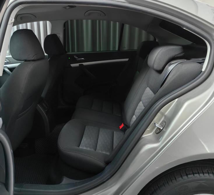 Skoda Octavia II (A5) Рестайлинг Москва  - изображение 11