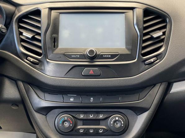 Lada (ВАЗ) Vesta I с пробегом 2019 года, цена 957 000 рублей, 105505 км, седан, Автокод Объявления