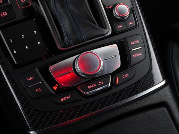 Audi RS 6 III (C7) Рестайлинг с пробегом 2016 года, цена 5 499 999 рублей, 237401 км, универсал, Автокод Объявления