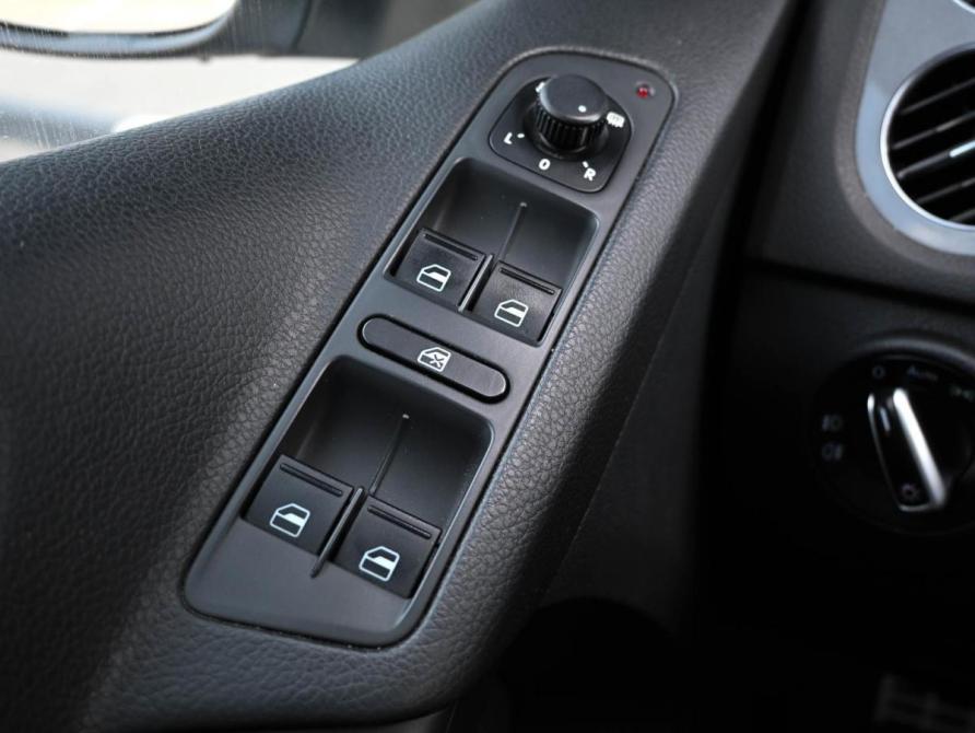 Volkswagen Tiguan I Рестайлинг Новороссийск  - изображение 18