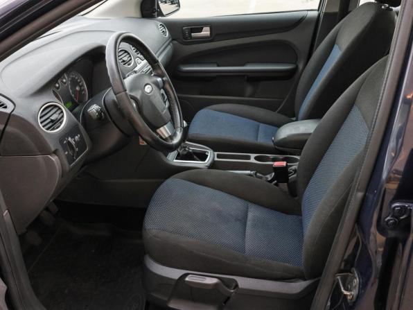 Ford Focus II с пробегом 2006 года, цена 397 000 рублей, 237150 км, седан, Автокод Объявления