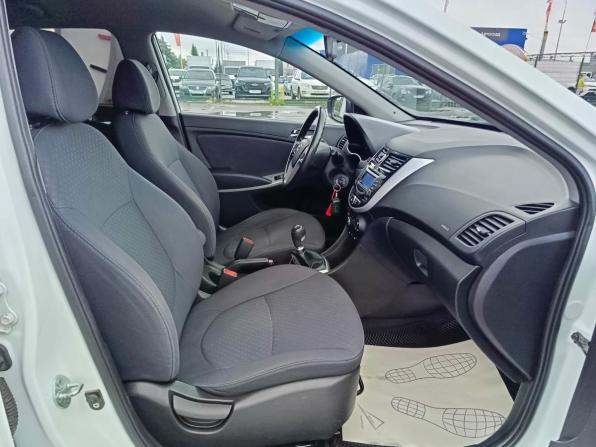Hyundai Solaris I Рестайлинг с пробегом 2014 года, цена 849 995 рублей, 121332 км, хэтчбек, Автокод Объявления