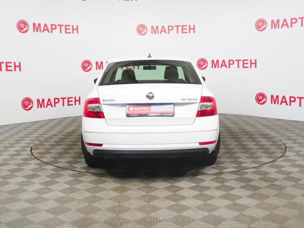 Skoda Octavia III (A7) Рестайлинг с пробегом 2018 года, цена 1 936 000 рублей, 46728 км, лифтбек, Автокод Объявления