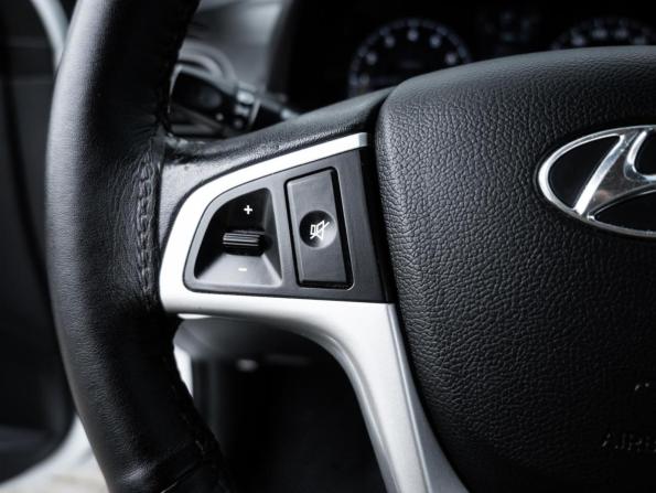 Hyundai Solaris I с пробегом 2011 года, цена 840 000 рублей, 181859 км, хэтчбек, Автокод Объявления