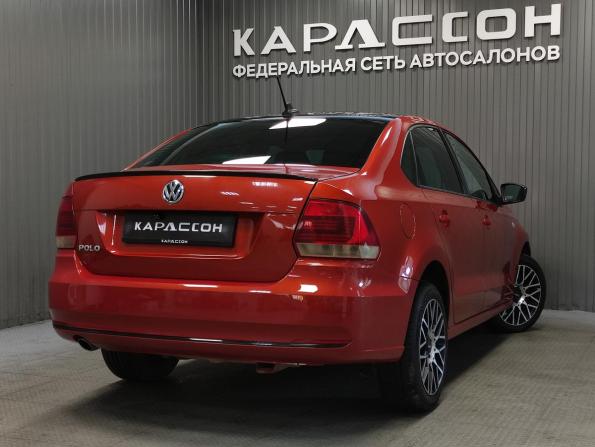 Volkswagen Polo V Рестайлинг с пробегом 2017 года, цена 950 000 рублей, 125540 км, седан, Автокод Объявления