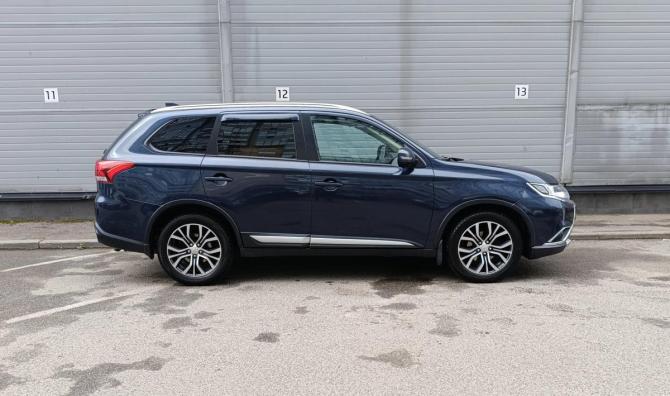 Mitsubishi Outlander III Рестайлинг 2 с пробегом 2017 года, цена 1 449 000 рублей, 249969 км, внедорожник, Автокод Объявления