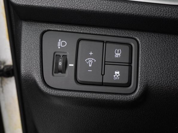 Hyundai Solaris II с пробегом 2019 года, цена 1 299 000 рублей, 129116 км, седан, Автокод Объявления