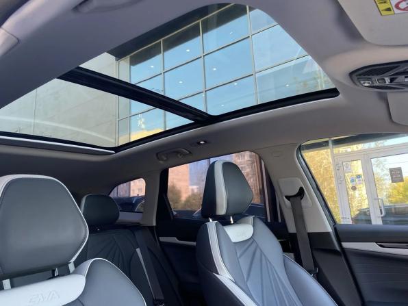 Geely Atlas II с пробегом 2024 года, цена 2 929 000 рублей, 41000 км, внедорожник, Автокод Объявления