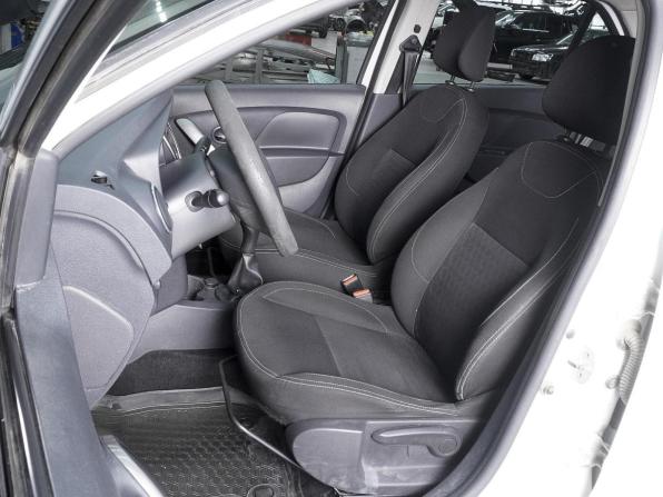 Renault Logan II с пробегом 2017 года, цена 710 000 рублей, 188020 км, седан, Автокод Объявления