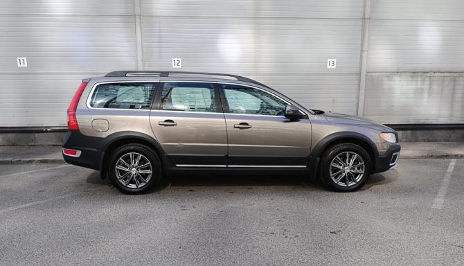 Volvo XC70 II с пробегом 2012 года, цена 1 349 000 рублей, 342102 км, универсал, Автокод Объявления