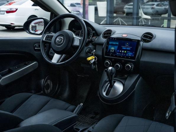 Mazda 2 II Рестайлинг (DE2) с пробегом 2012 года, цена 843 000 рублей, 139951 км, хэтчбек, Автокод Объявления