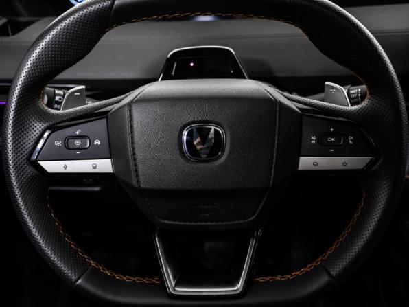 Changan UNI-V I с пробегом 2024 года, цена 2 308 000 рублей, 55483 км, лифтбек, Автокод Объявления