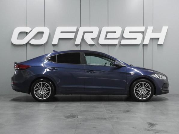 Hyundai Elantra VI (AD) с пробегом 2018 года, цена 1 369 000 рублей, 176340 км, седан, Автокод Объявления