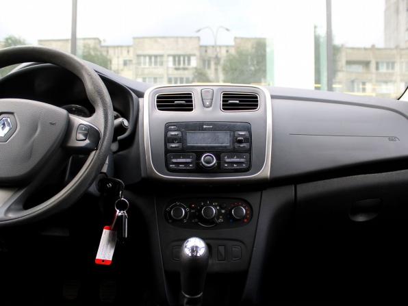 Renault Sandero II с пробегом 2017 года, цена 920 000 рублей, 114810 км, хэтчбек, Автокод Объявления