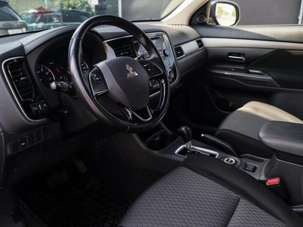 Mitsubishi Outlander III Рестайлинг 2 с пробегом 2015 года, цена 2 080 000 рублей, 54450 км, внедорожник, Автокод Объявления