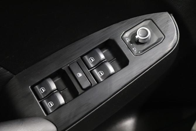 Haval Jolion I Рестайлинг с пробегом 2024 года, цена 1 933 000 рублей, 36497 км, внедорожник, Автокод Объявления