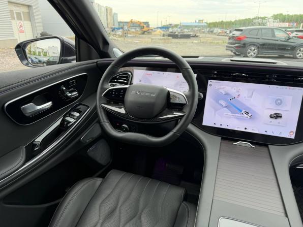 Exeed VX I Рестайлинг с пробегом 2024 года, цена 3 245 000 рублей, 44100 км, внедорожник, Автокод Объявления