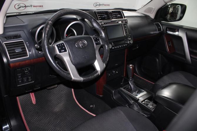 Toyota Land Cruiser Prado 150 Series Рестайлинг 1 с пробегом 2014 года, цена 3 300 000 рублей, 150151 км, внедорожник, Автокод Объявления
