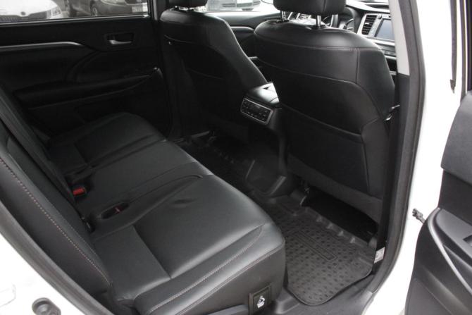 Toyota Highlander III (XU50) Рестайлинг с пробегом 2018 года, цена 4 590 000 рублей, 45534 км, внедорожник, Автокод Объявления