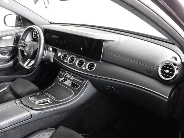 Mercedes-Benz E-Класс V (W213 S213 C238) Рестайлинг с пробегом 2022 года, цена 5 397 000 рублей, 56916 км, седан, Автокод Объявления