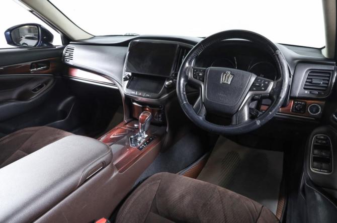 Toyota Crown XIV (S210) с пробегом 2014 года, цена 2 199 000 рублей, 186000 км, седан, Автокод Объявления
