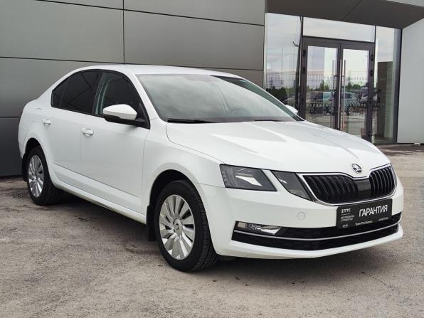 Skoda Octavia III (A7) Рестайлинг с пробегом 2017 года, цена 1 850 000 рублей, 117000 км, лифтбек, Автокод Объявления
