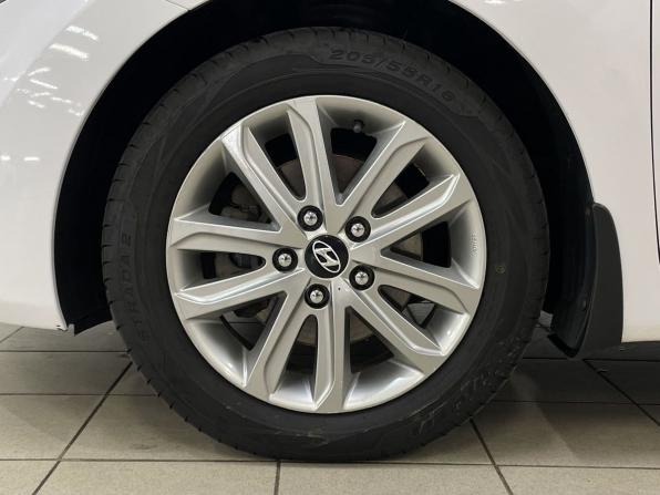 Hyundai Elantra V (MD) Рестайлинг с пробегом 2014 года, цена 1 149 000 рублей, 157169 км, седан, Автокод Объявления