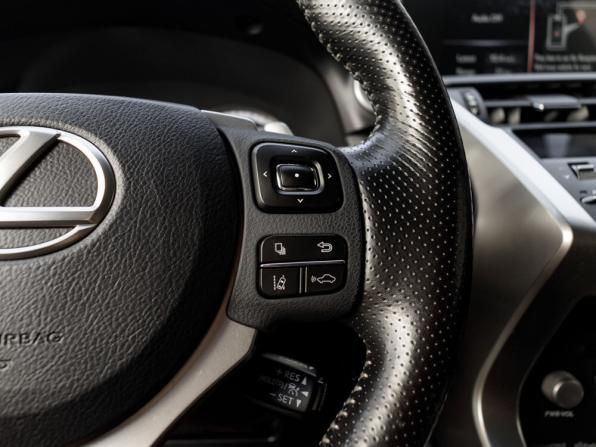 Lexus NX I Рестайлинг с пробегом 2018 года, цена 3 100 000 рублей, 91737 км, внедорожник, Автокод Объявления
