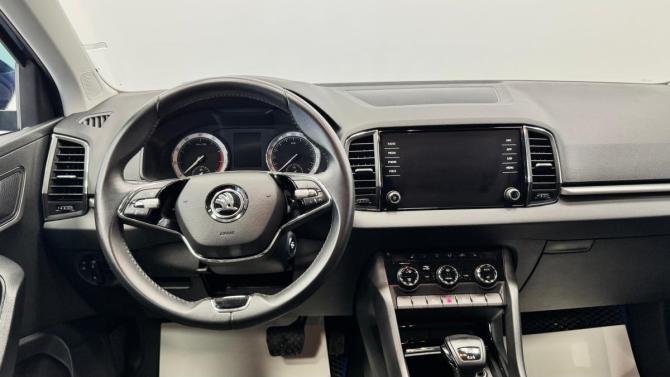 Skoda Karoq I с пробегом 2022 года, цена 2 699 000 рублей, 61428 км, внедорожник, Автокод Объявления