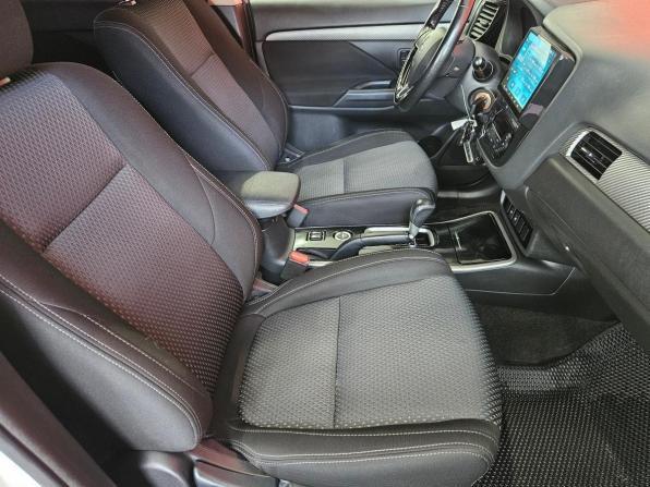 Mitsubishi Outlander III Рестайлинг 2 с пробегом 2018 года, цена 1 849 000 рублей, 177688 км, внедорожник, Автокод Объявления