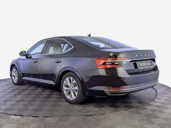 Skoda Superb III Рестайлинг с пробегом 2020 года, цена 2 449 000 рублей, 97758 км, лифтбек, Автокод Объявления