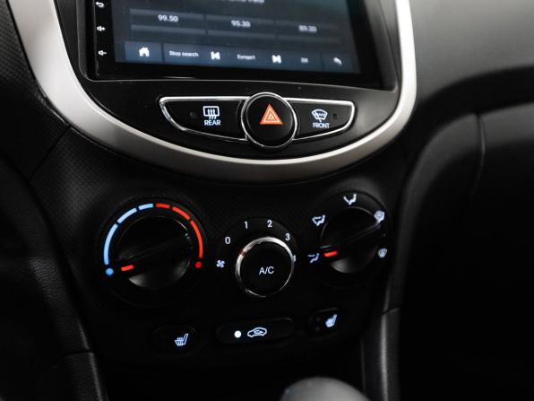 Hyundai Solaris I с пробегом 2011 года, цена 792 000 рублей, 138863 км, седан, Автокод Объявления