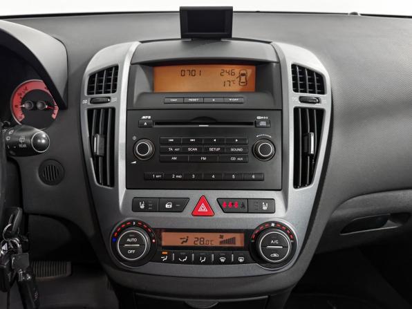 Kia Ceed I с пробегом 2008 года, цена 519 000 рублей, 202000 км, универсал, Автокод Объявления
