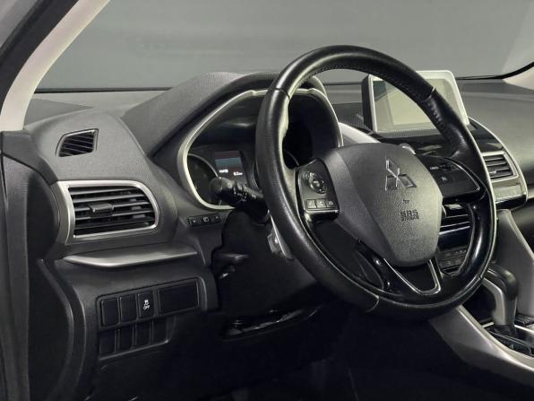 Mitsubishi Eclipse Cross I с пробегом 2017 года, цена 2 099 000 рублей, 93000 км, внедорожник, Автокод Объявления