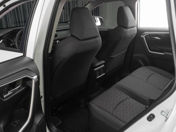 Toyota RAV4 V (XA50) с пробегом 2021 года, цена 3 449 000 рублей, 138374 км, внедорожник, Автокод Объявления
