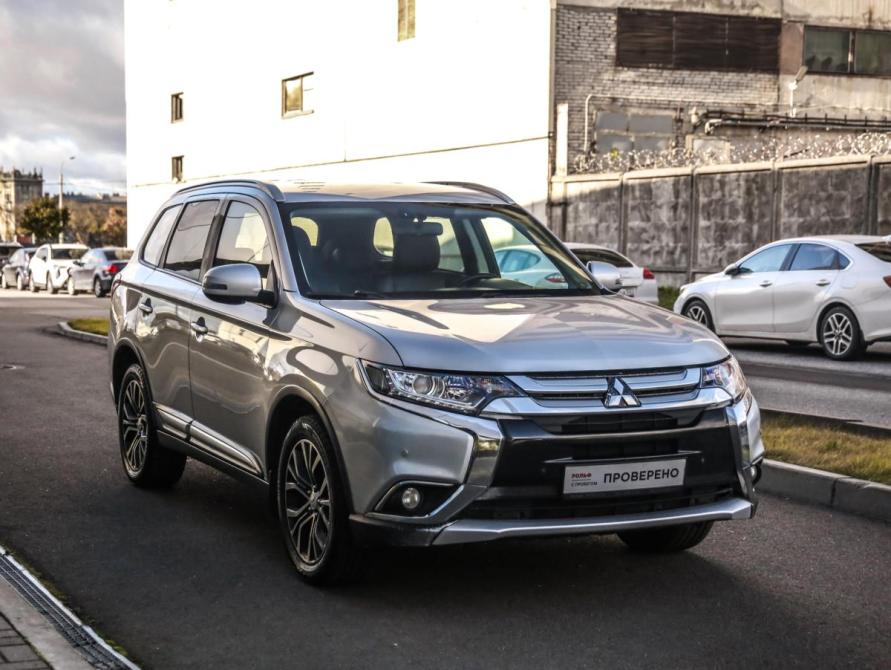 Mitsubishi Outlander III Рестайлинг 2 Санкт-Петербург  - изображение 5