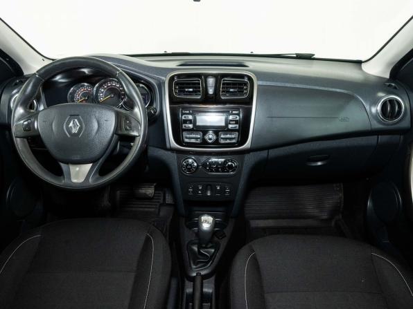 Renault Sandero II с пробегом 2016 года, цена 955 000 рублей, 84800 км, хэтчбек, Автокод Объявления