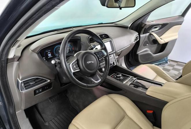Jaguar F-Pace I с пробегом 2017 года, цена 2 180 000 рублей, 204540 км, внедорожник, Автокод Объявления