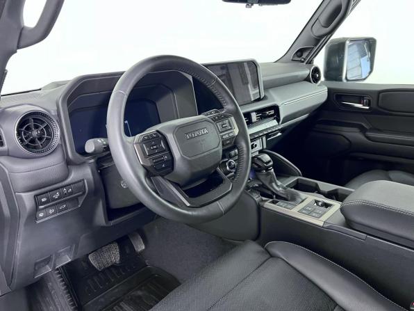 Toyota Land Cruiser Prado 250 Series с пробегом 2024 года, цена 9 999 000 рублей, 18726 км, внедорожник, Автокод Объявления