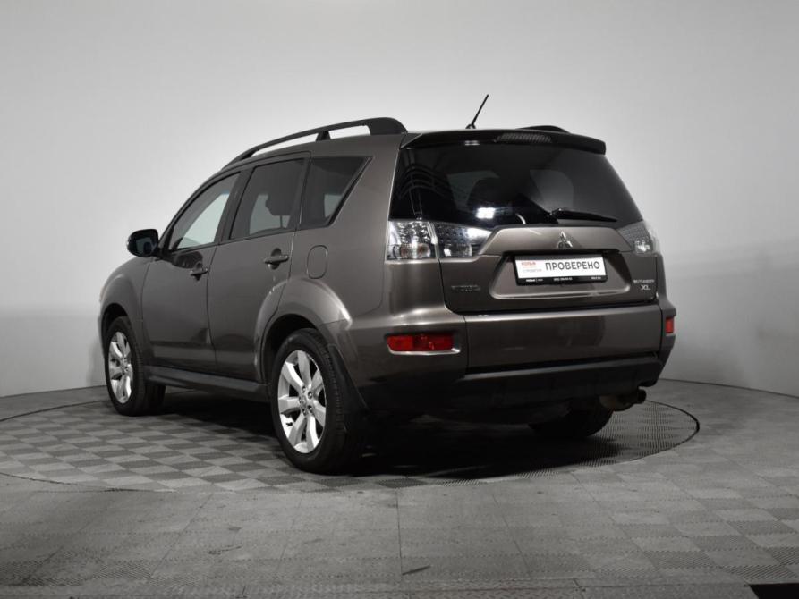 Mitsubishi Outlander II Рестайлинг Санкт-Петербург  - изображение 8